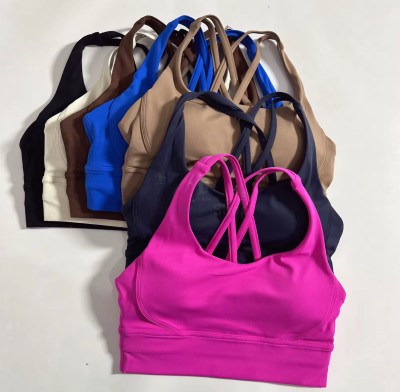 Топ спортивный StrongHold - купить в Сынянырде